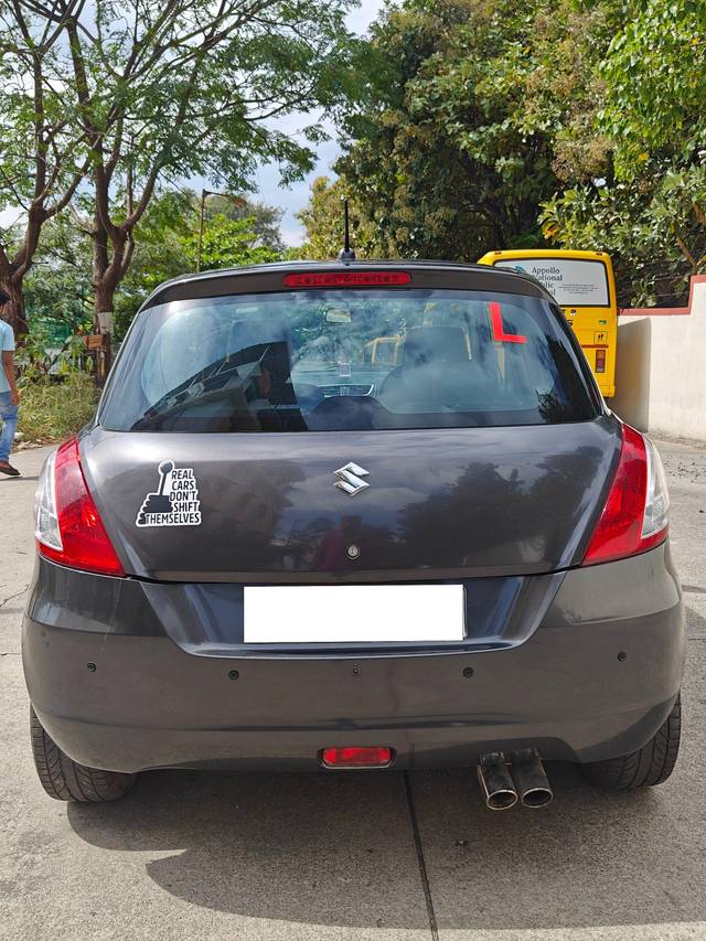 https://images10.gaadi.com/usedcar_image/3643041/original/processed_img2901526__used_car_2901526_1701872325.jpg?imwidth=6402