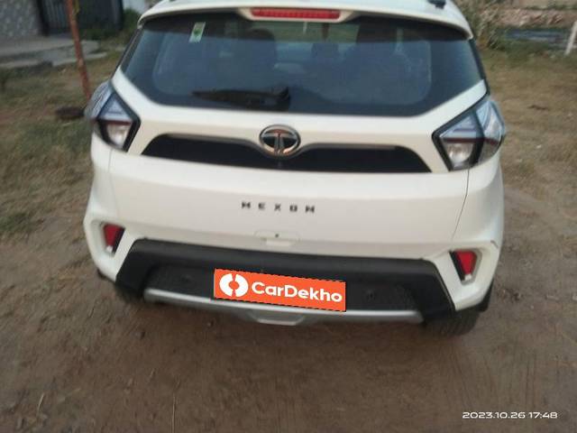 https://images10.gaadi.com/usedcar_image/3643072/original/processed_ef095621-1956-42d1-873e-8168e7d58d7a.jpg?imwidth=6400