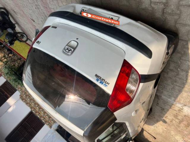 https://images10.gaadi.com/usedcar_image/3643085/original/processed_cad61d88-05eb-4b7e-a6c4-b9d29b7a4d57.jpeg?imwidth=6402