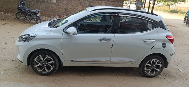 https://images10.gaadi.com/usedcar_image/3643170/original/21__VCC_IMG_1697863118653_1808411_95_1697863346.jpg?imwidth=6401