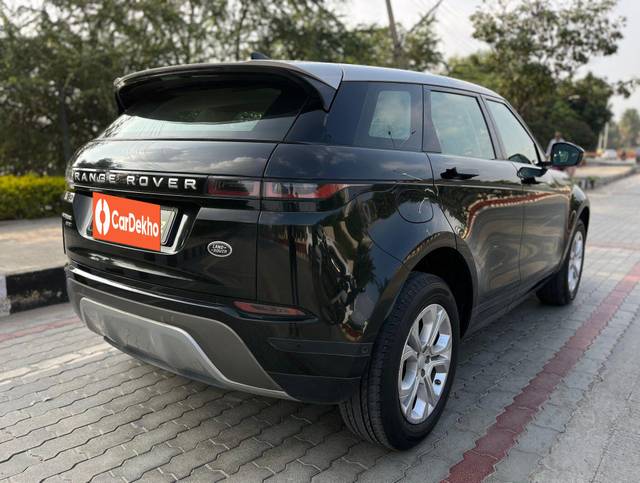 https://images10.gaadi.com/usedcar_image/3643184/original/processed_img2901600__used_car_2901600_1698500249.jpg?imwidth=6402