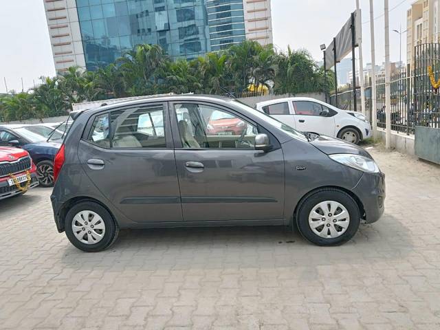 https://images10.gaadi.com/usedcar_image/3643362/original/processed_img2901693__usedcar_tn11z1219_6__11661698476061_1698476076.jpeg?imwidth=6401