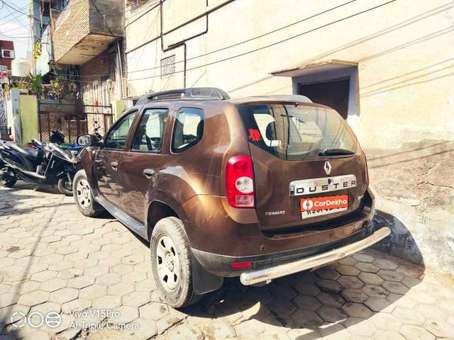 https://images10.gaadi.com/usedcar_image/3643380/original/processed_9c1c6897-a989-4788-980a-65bc08d18205.jpg?imwidth=6402
