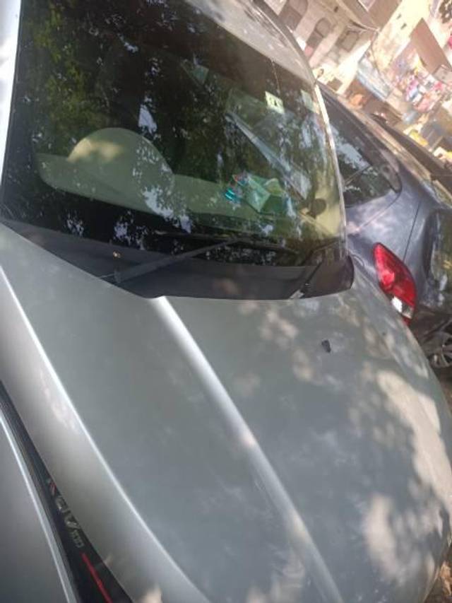 https://images10.gaadi.com/usedcar_image/3643510/original/processed_0f24c6db-4b0b-48d9-9db4-bc2c972afbd4.jpg?imwidth=6402