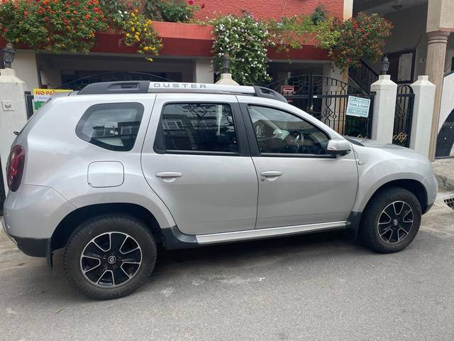 https://images10.gaadi.com/usedcar_image/3643716/original/processed_img2901907__used_car_2901907_1698557698.jpg?imwidth=6402