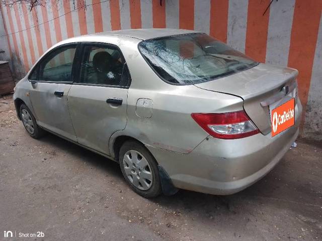 https://images10.gaadi.com/usedcar_image/3643745/original/processed_72f72115-7336-4674-9c8d-75d773d3205a.jpg?imwidth=6401