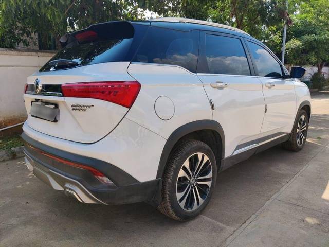https://images10.gaadi.com/usedcar_image/3643789/original/processed_img2901943__used_car_2901943_1698488306.jpg?imwidth=6402
