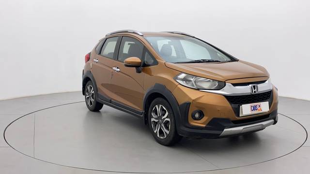 https://images10.gaadi.com/usedcar_image/3643909/original/321747c757212b2ce3be8c9463426636.jpg?imwidth=6400