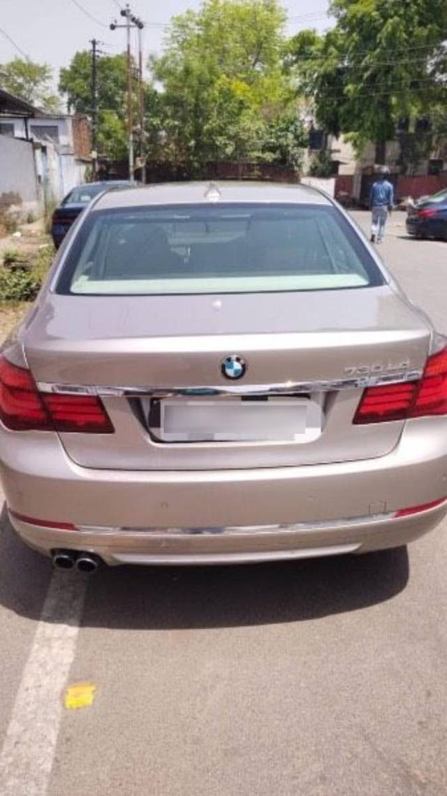 https://images10.gaadi.com/usedcar_image/3644040/original/processed_a2f51962-fecd-4401-9da4-787d19b13752.jpeg?imwidth=6401