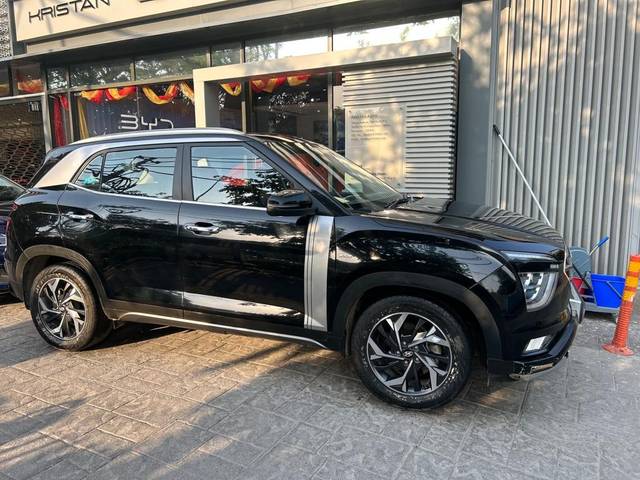 https://images10.gaadi.com/usedcar_image/3644111/original/processed_img2902155__usedcar_whatsappimage2023_10_23at162058_2__140381698496415_1698496489.jpeg?imwidth=6401