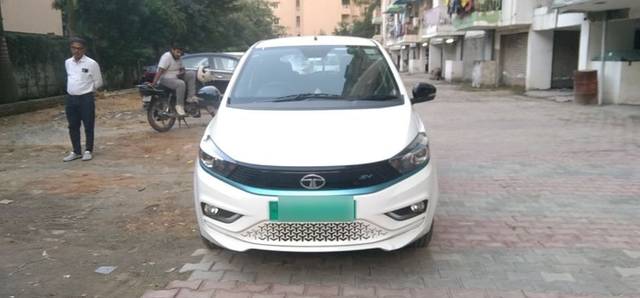 https://images10.gaadi.com/usedcar_image/3644178/original/21__VCC_1808864_94_1697891308.jpg?imwidth=6400