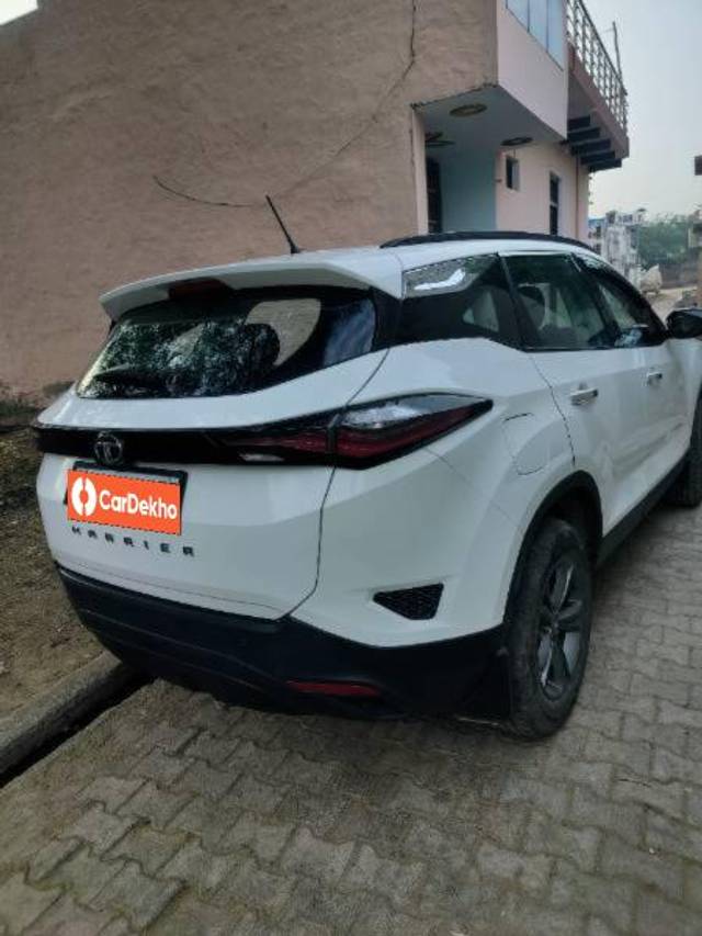https://images10.gaadi.com/usedcar_image/3644301/original/processed_1b27b783-f2b9-41c1-96a3-a5d5aca27427.jpg?imwidth=6401