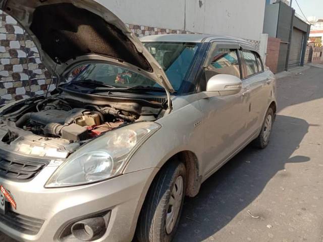 https://images10.gaadi.com/usedcar_image/3644311/original/processed_8717eb97-0e88-4b07-acd3-1a55954c1569.jpg?imwidth=6401