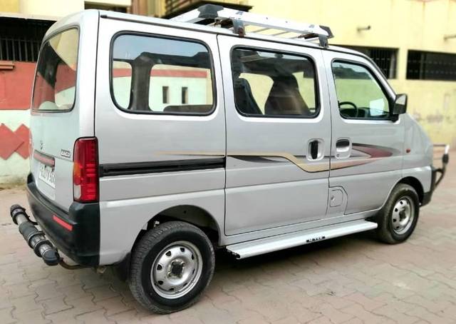 https://images10.gaadi.com/usedcar_image/3644514/original/processed_704e4eb3-8681-4366-a423-17a40b86b840.jpg?imwidth=6401
