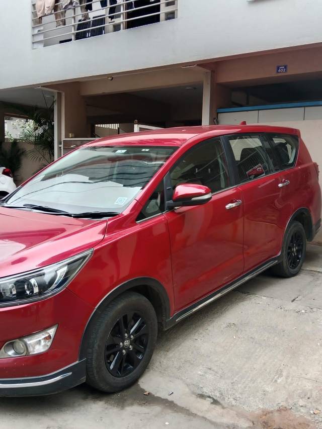https://images10.gaadi.com/usedcar_image/3644522/original/processed_8f05acdb-10b8-42a1-ad78-01367fb92b20.jpg?imwidth=6402
