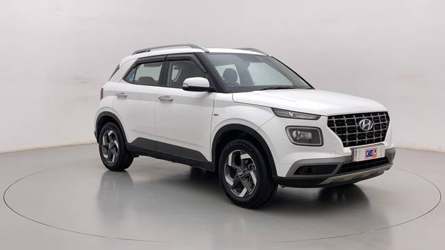 https://images10.gaadi.com/usedcar_image/3644585/original/0e7c493a-42da-4328-96e8-c83c46e2fa1b__43.jpg?imwidth=6400