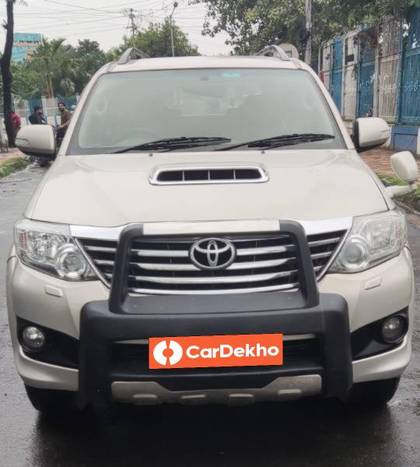 Toyota Fortuner 4x2 4 Speed AT Toyota Fortuner 4x2 4 Speed AT