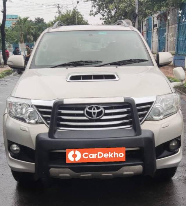 https://images10.gaadi.com/usedcar_image/3644715/original/processed_46a37154-5285-425d-9c6e-8834681ccfa2.jpg?imwidth=6400