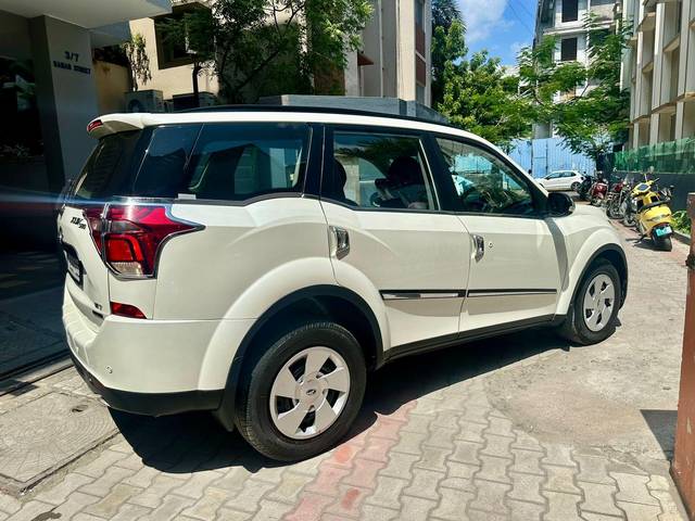 https://images10.gaadi.com/usedcar_image/3644787/original/processed_img2902347__used_car_2902347_1698557120.jpg?imwidth=6401