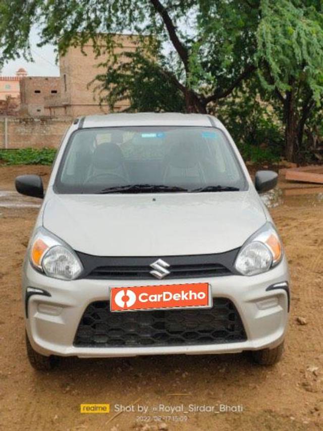 https://images10.gaadi.com/usedcar_image/3644847/original/processed_4ecd14d8-5b47-4970-9deb-eebf7c9b8510.jpeg?imwidth=6400