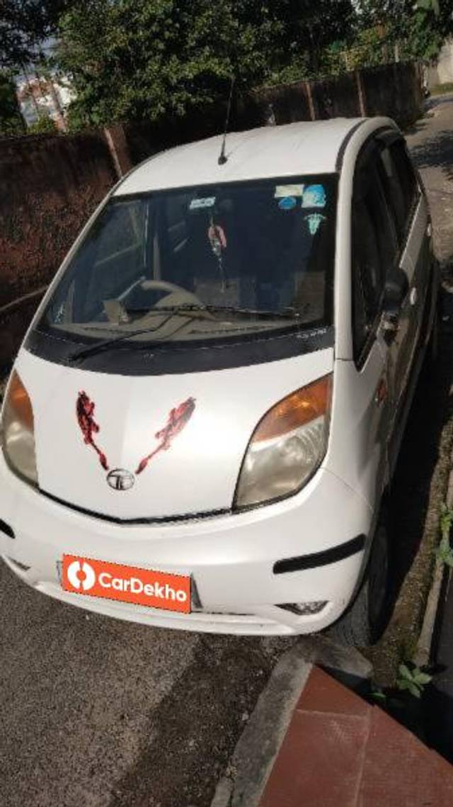 https://images10.gaadi.com/usedcar_image/3644857/original/processed_b7fab3d2-2183-4a43-934d-27c1f91ca7ba.jpg?imwidth=6402