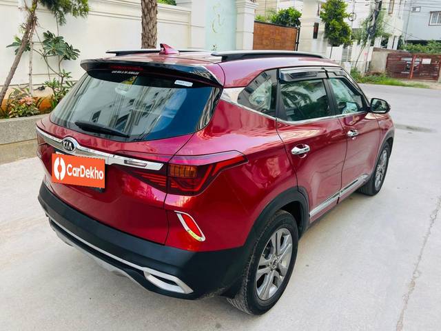 https://images10.gaadi.com/usedcar_image/3644926/original/processed_img2902418__used_car_2902418_1698561560.jpg?imwidth=6402