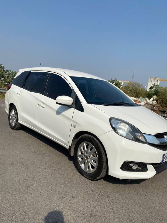 https://images10.gaadi.com/usedcar_image/3644953/original/processed_img2902426__used_car_2902426_1698562571.jpg?imwidth=6401