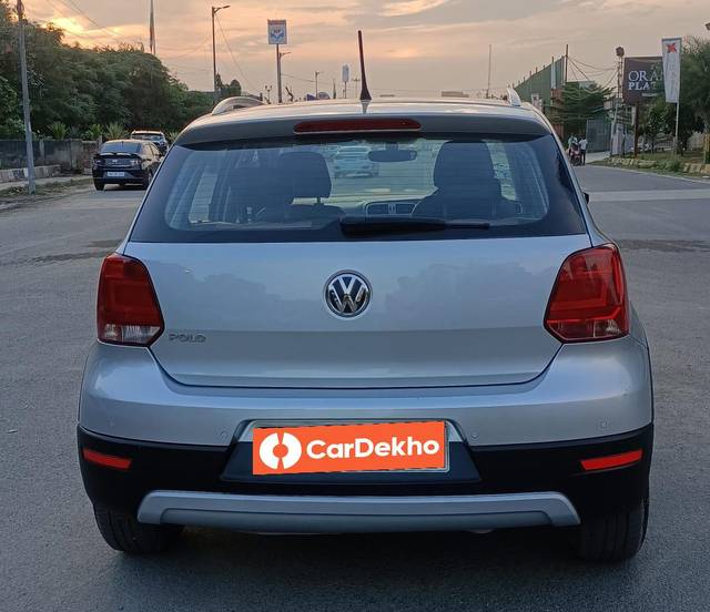 https://images10.gaadi.com/usedcar_image/3644999/original/processed_img2902445__used_car_2902445_1698564359.jpg?imwidth=6402