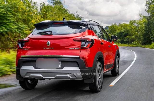 https://images10.gaadi.com/usedcar_image/3645021/original/processed_39c764df-183f-4433-ab67-4348f893e782.jpg?imwidth=6402