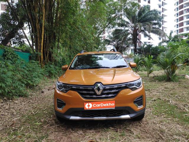 https://images10.gaadi.com/usedcar_image/3645184/original/processed_0b170cd1-2181-470a-90fc-38a3cd426f75.jpg?imwidth=6400