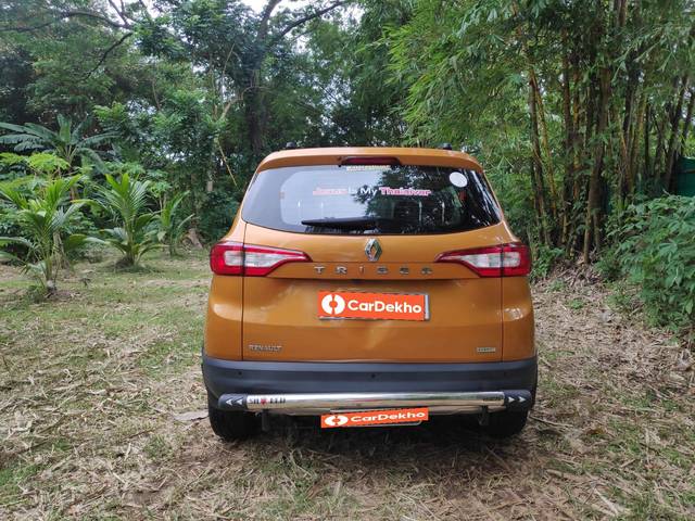https://images10.gaadi.com/usedcar_image/3645184/original/processed_5190de13-87d7-4dff-8695-fd8cf17bf61b.jpg?imwidth=6401