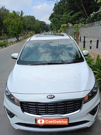 Kia Carnival Limousine Plus Kia Carnival Limousine Plus