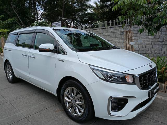 https://images10.gaadi.com/usedcar_image/3645201/original/processed_img2902552__used_car_2902552_1698570362.jpg?imwidth=6401