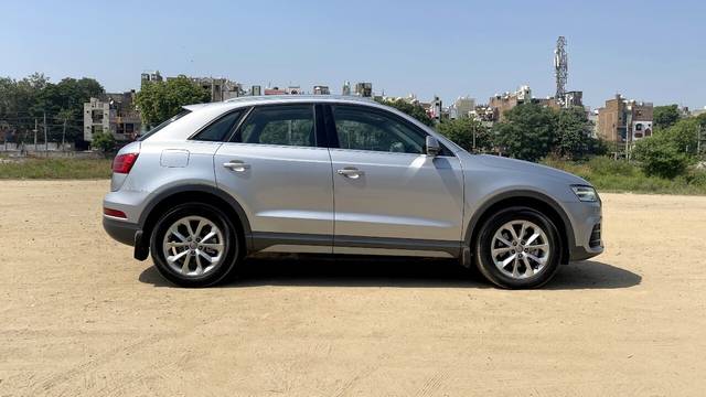 https://images10.gaadi.com/usedcar_image/3645414/original/img2902677__used_car_2902677_1698576576.jpg?imwidth=6402