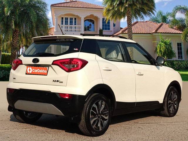 https://images10.gaadi.com/usedcar_image/3645423/original/processed_img2902685__used_car_2902685_1698576787.jpg?imwidth=6402