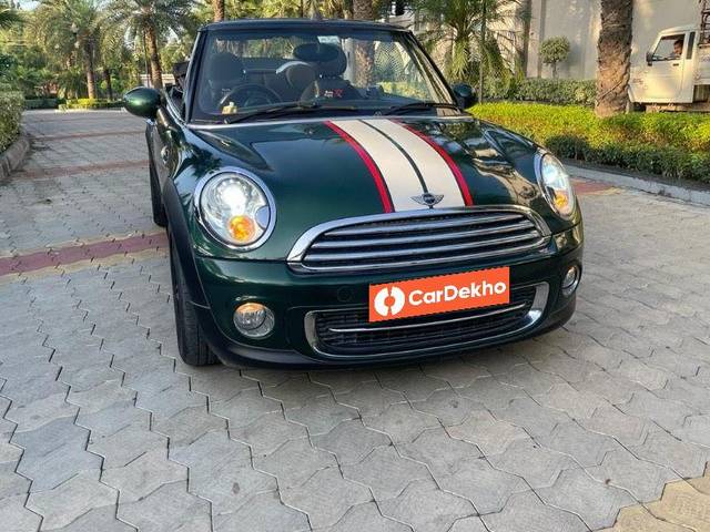 https://images10.gaadi.com/usedcar_image/3645633/original/processed_c94c5a5f-62cf-4655-839b-85b1e4ec54b0.jpeg?imwidth=6400