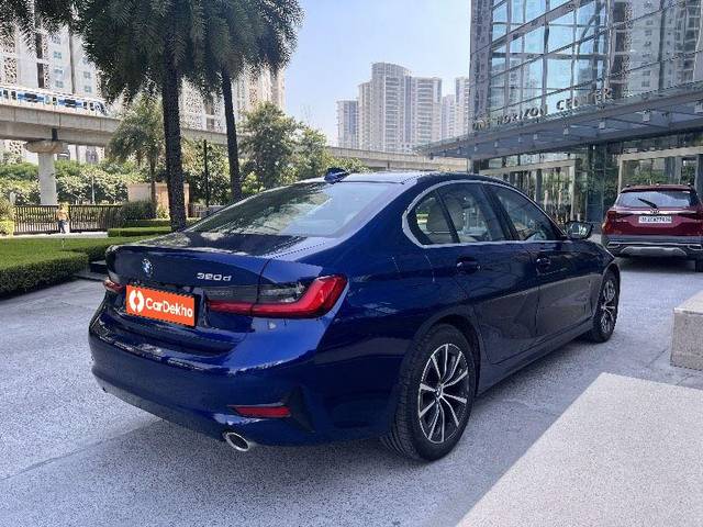 https://images10.gaadi.com/usedcar_image/3645708/original/processed_7a012bfb-78bd-4aa5-b861-bc5252f97d82.JPG?imwidth=6401