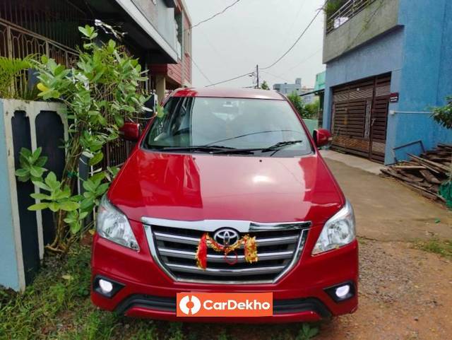 https://images10.gaadi.com/usedcar_image/3645766/original/processed_a94e90d7-be95-4ec2-b269-73c9c67912f5.jpg?imwidth=6400