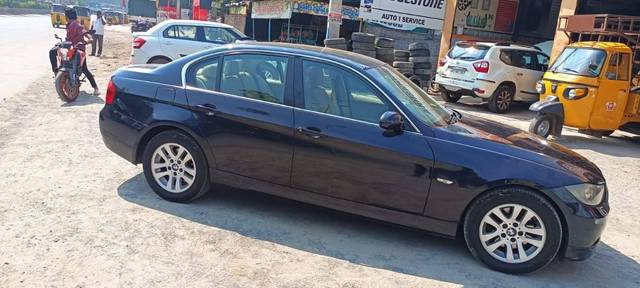 https://images10.gaadi.com/usedcar_image/3646001/original/processed_5646d668-6e0d-45f3-83f9-31d781e00a59.jpg?imwidth=6400