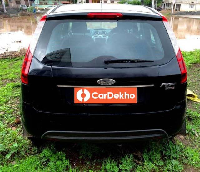 https://images10.gaadi.com/usedcar_image/3646369/original/processed_b6dd18f2-bdb6-4ba1-9fea-dcba64443106.jpeg?imwidth=6401