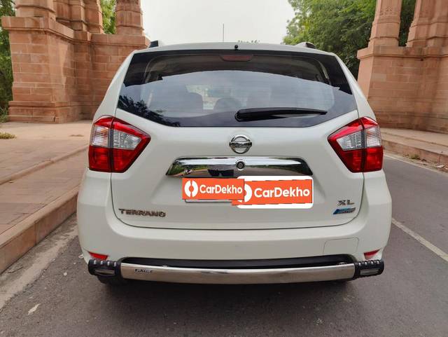 https://images10.gaadi.com/usedcar_image/3646374/original/processed_img2902970__used_car_2902970_1698649591.jpg?imwidth=6402