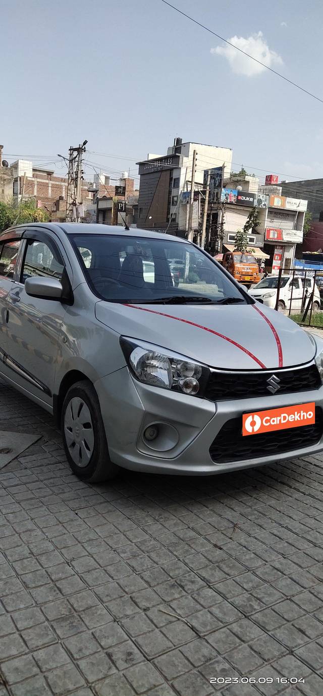 https://images10.gaadi.com/usedcar_image/3646557/original/processed_img2903071__used_car_2903071_1698655292.jpg?imwidth=6402