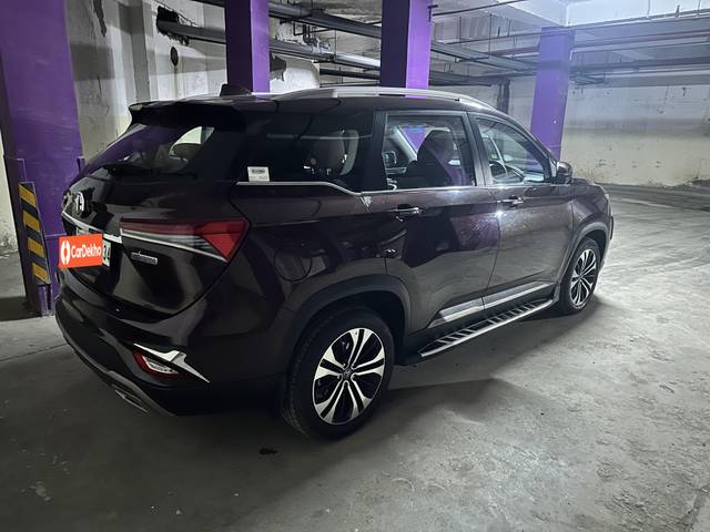 https://images10.gaadi.com/usedcar_image/3646612/original/processed_b8a5118e-0f98-4a5d-9def-5aecb7678f4b.jpg?imwidth=6401
