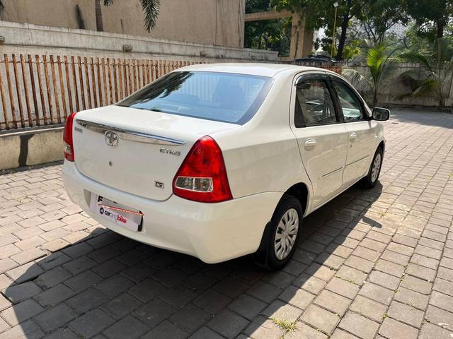 https://images10.gaadi.com/usedcar_image/3646708/original/processed_img2903154__used_car_2903154_1698660620.jpg?imwidth=6401