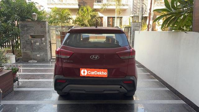 https://images10.gaadi.com/usedcar_image/3646728/original/processed_a60fd644-9649-42dc-a901-8dde0190b2c0.jpeg?imwidth=6401
