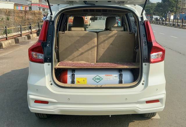 https://images10.gaadi.com/usedcar_image/3646731/original/img2903163__used_car_2903163_1698661166.jpg?imwidth=6402