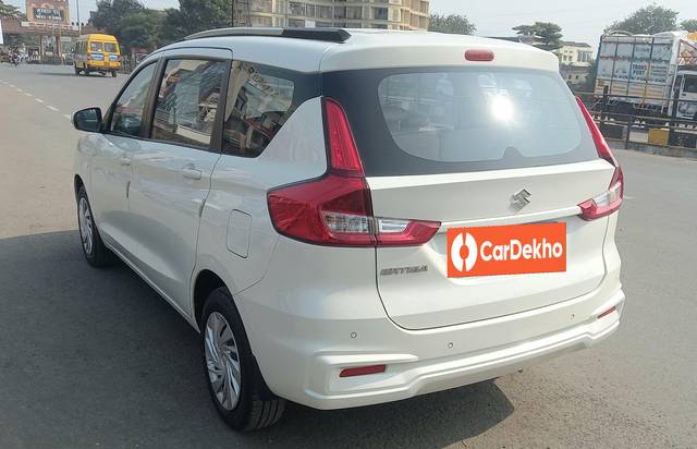 https://images10.gaadi.com/usedcar_image/3646731/original/processed_img2903163__used_car_2903163_1698661162.jpg?imwidth=6400