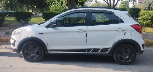 https://images10.gaadi.com/usedcar_image/3646756/original/23__VCC_IMG_1698051198805_1809362_95_1698051654.jpg?imwidth=6401