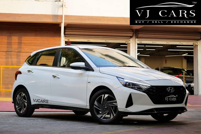 https://images10.gaadi.com/usedcar_image/3646792/original/processed_img2903199__usedcar_dsc06340_01_copy_copy_62791698662663_1698662711.jpeg?imwidth=6400