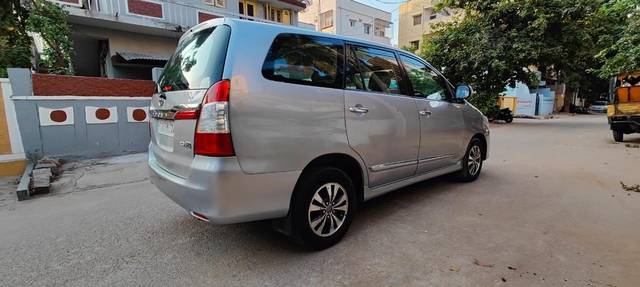 https://images10.gaadi.com/usedcar_image/3646823/original/processed_img2903215__used_car_2903215_1698664565.jpg?imwidth=6402